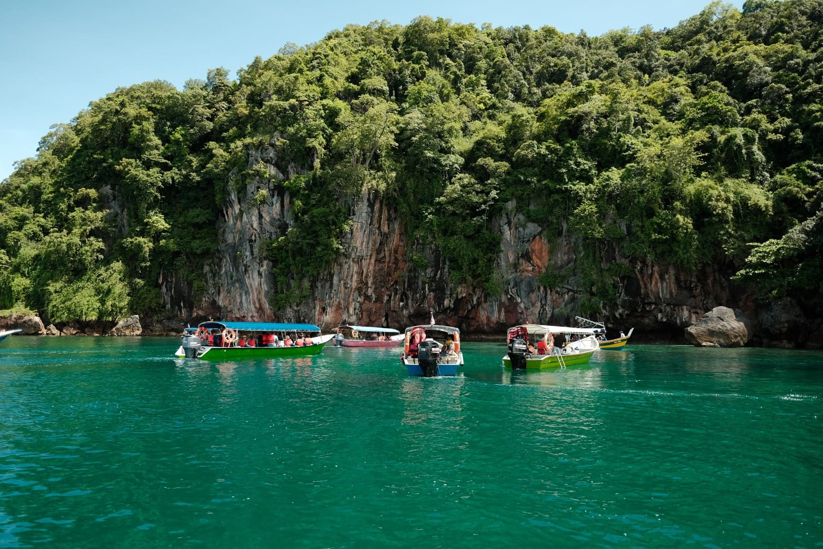 Breathes New Life into Langkawi’s Coral Reefs