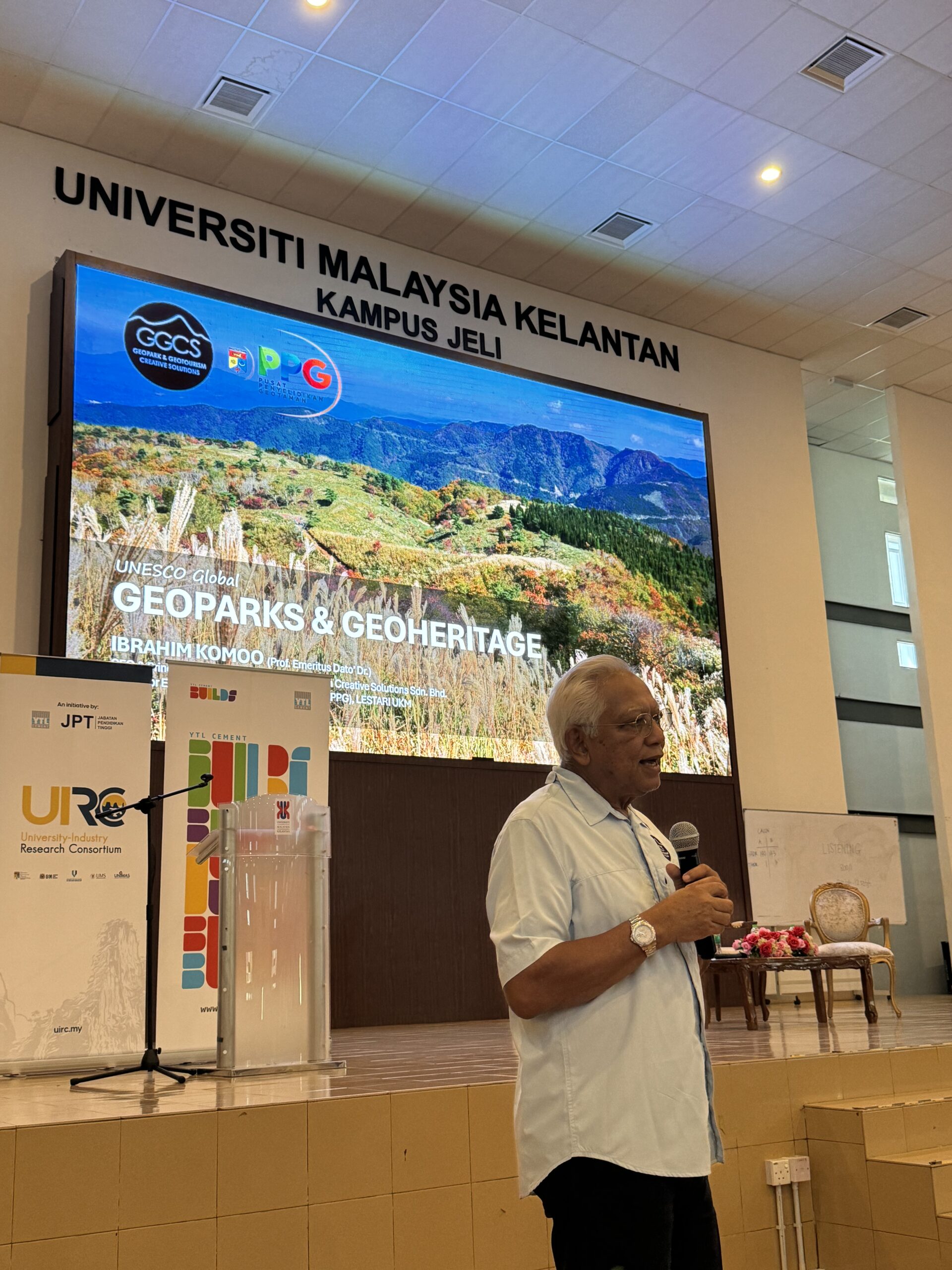 First University-Industry Research Consortium Roadshow Held in Universiti Malaysia Kelantan Kampus Jeli